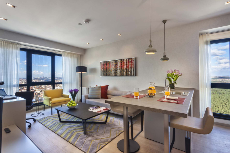 Three Bedroom Executive Apartment - City View