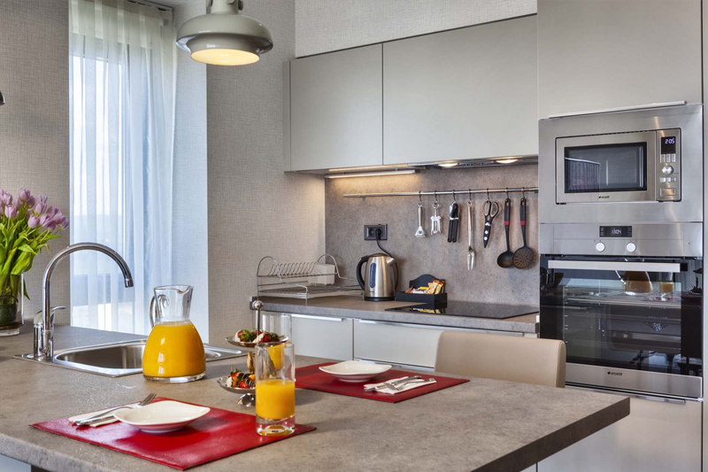 Three Bedroom Executive Apartment - City View